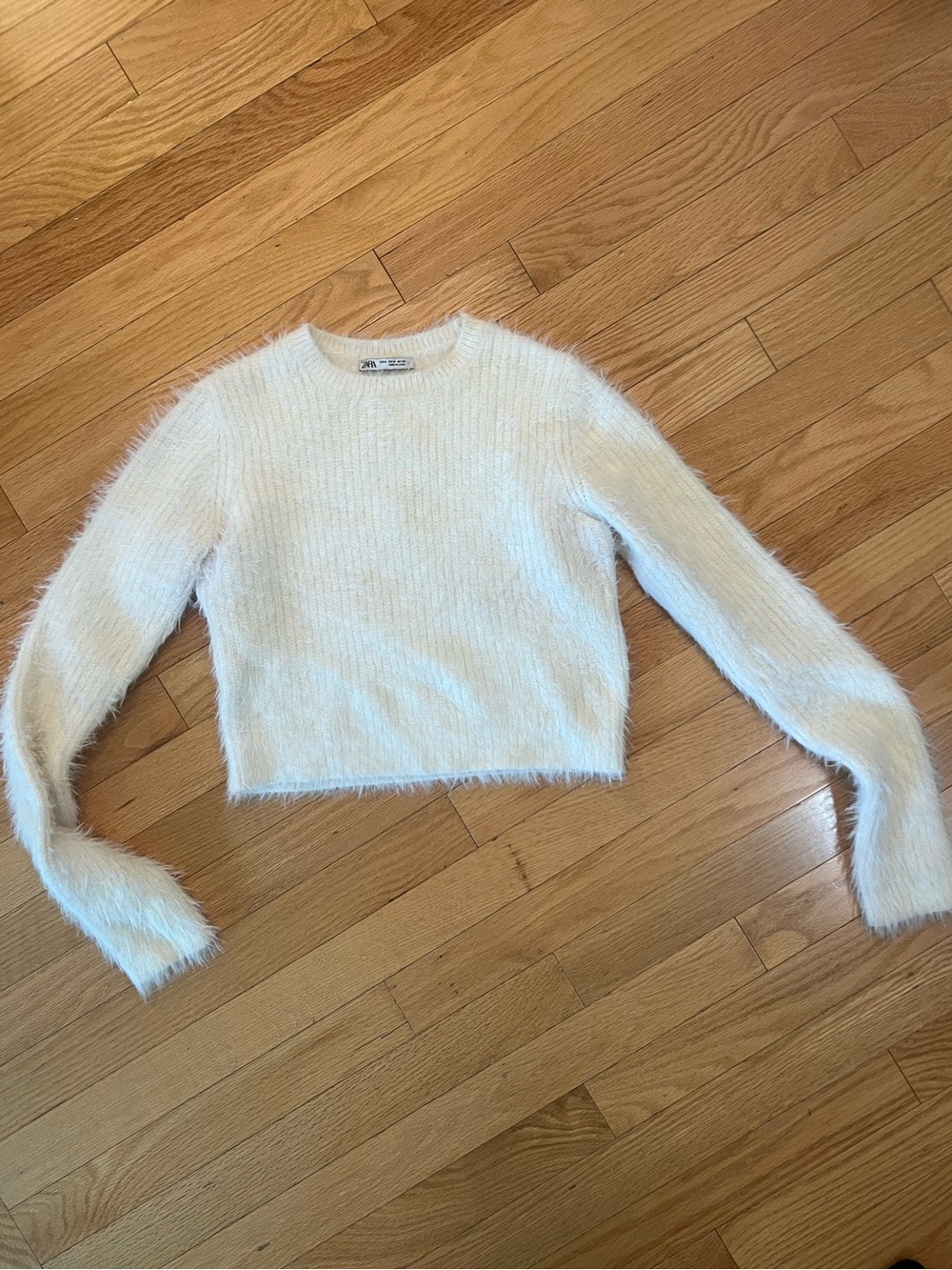 Zara Cream Fuzzy Cropped Crewneck Sweater